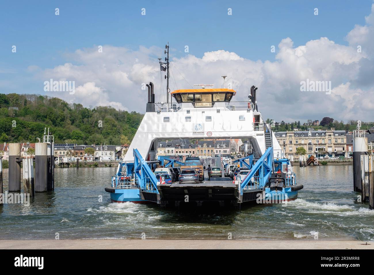 Ferry sur la Seine jusqu'à Duclair | passage d'eau de Duclair à Berville-sur-Seine Banque D'Images
