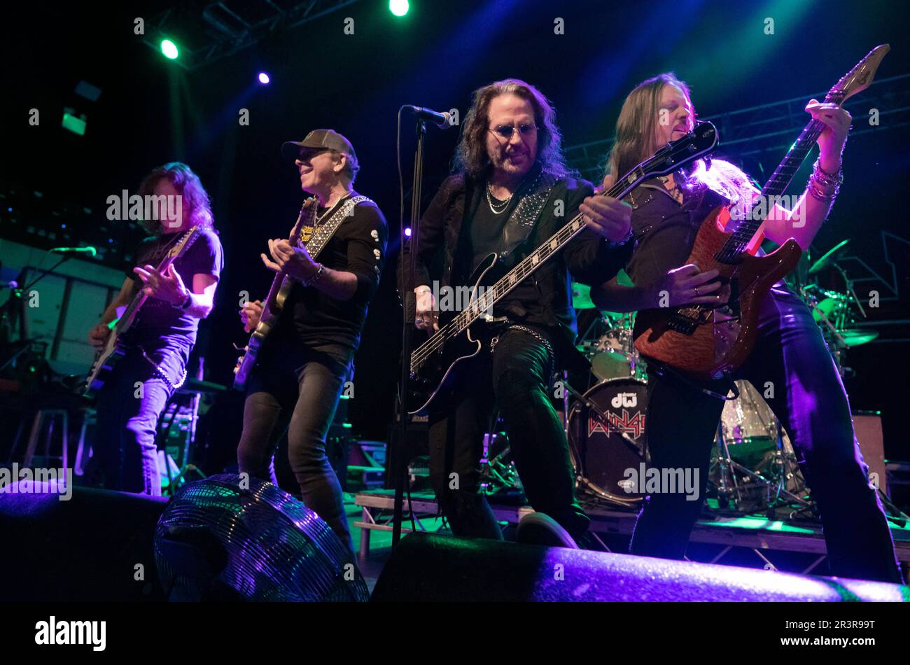 Winger Live en concert au Royaume-Uni soutenant Steel Panther au O2 Academy Birmingham Banque D'Images