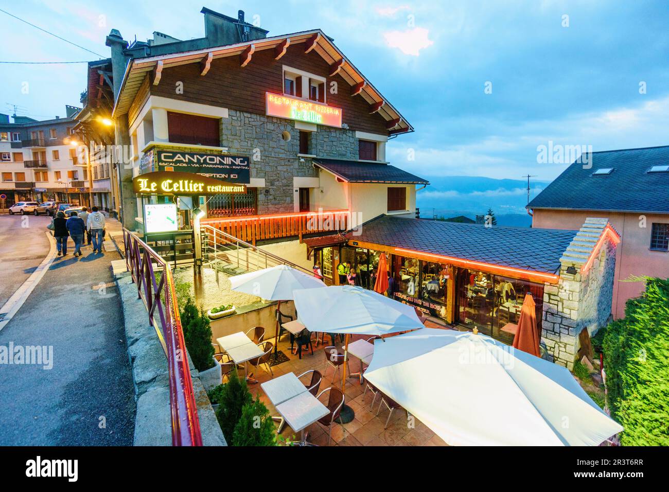 restaurant celler, font-Romeu, cerdanya, pirineos catalanes, comarca de Capcir, Francia. Banque D'Images