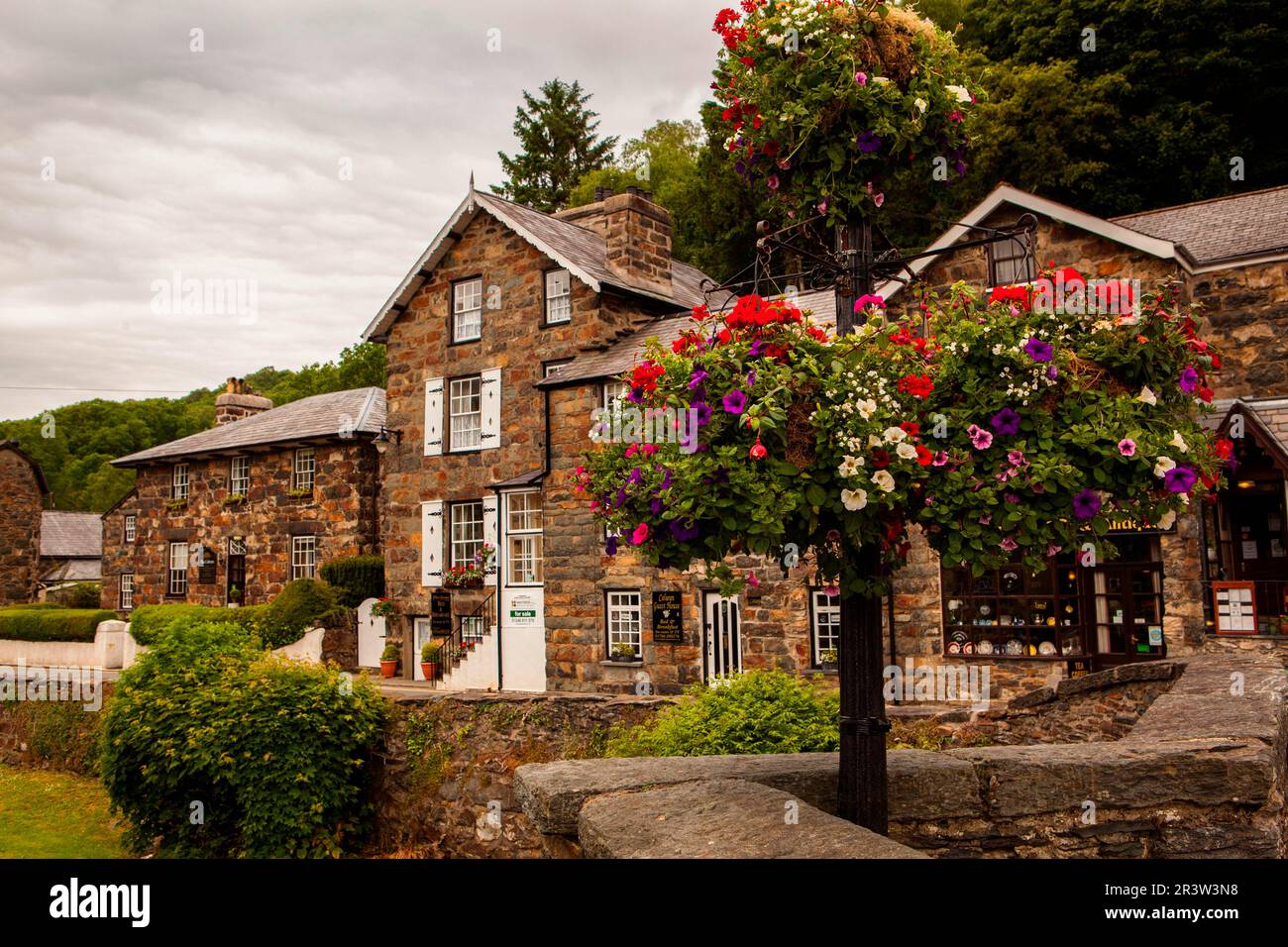 Vieille ville, Beddgelert, parc national de Snowdonia, pays de Galles, Angleterre, Royaume-Uni Banque D'Images