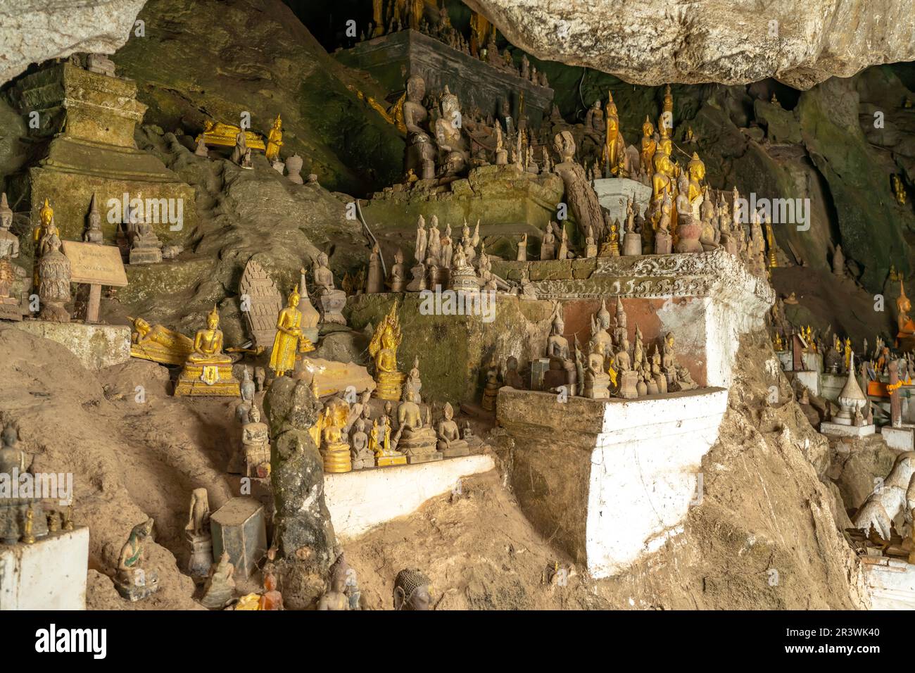 Buddha Statuen in den Pak ou Höhlen BEI Luang Prabang, Laos, Asie | statues de Bouddha dans les grottes de Pak ou, Luang Prabang, Laos, Asie Banque D'Images