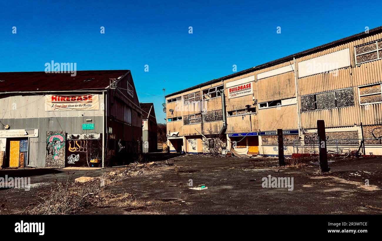 Decrepite LES IMAGES montrent comment le stade de Coventry, qui était autrefois ...