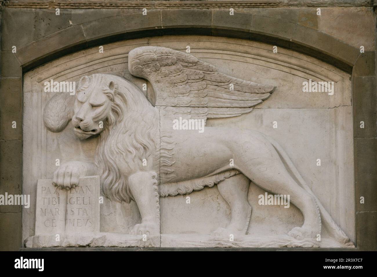 leon veneciano en la fachada del Palazzo de la Ragione, plaza Vecchia, Ciudad alta, Bergame, Lombardie, Italia, Europa. Banque D'Images