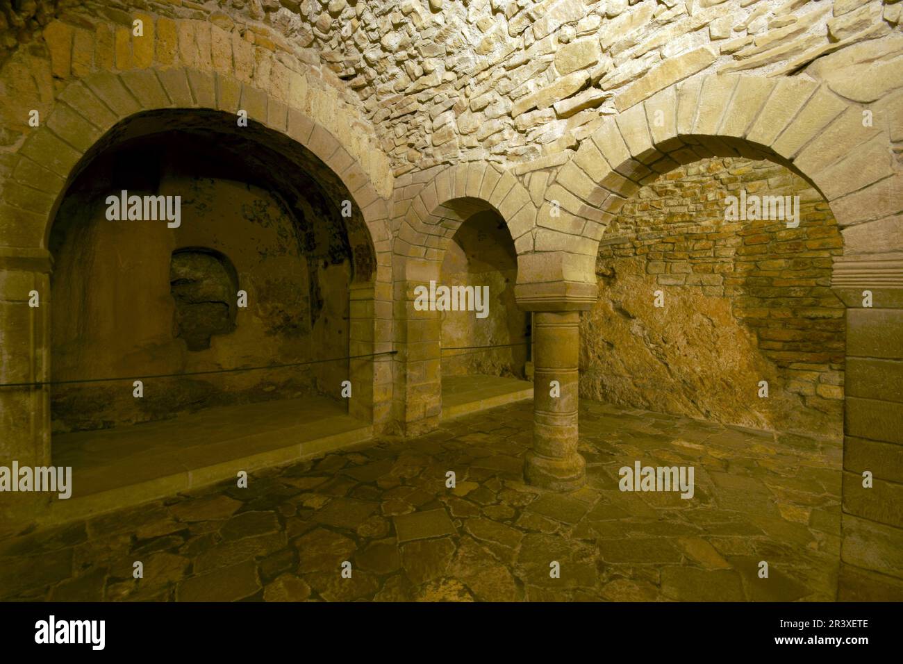 Monasterio de San Juan de la Peña,iglesia mozarabe(s.X) . Serrablo.Huesca.España. Banque D'Images