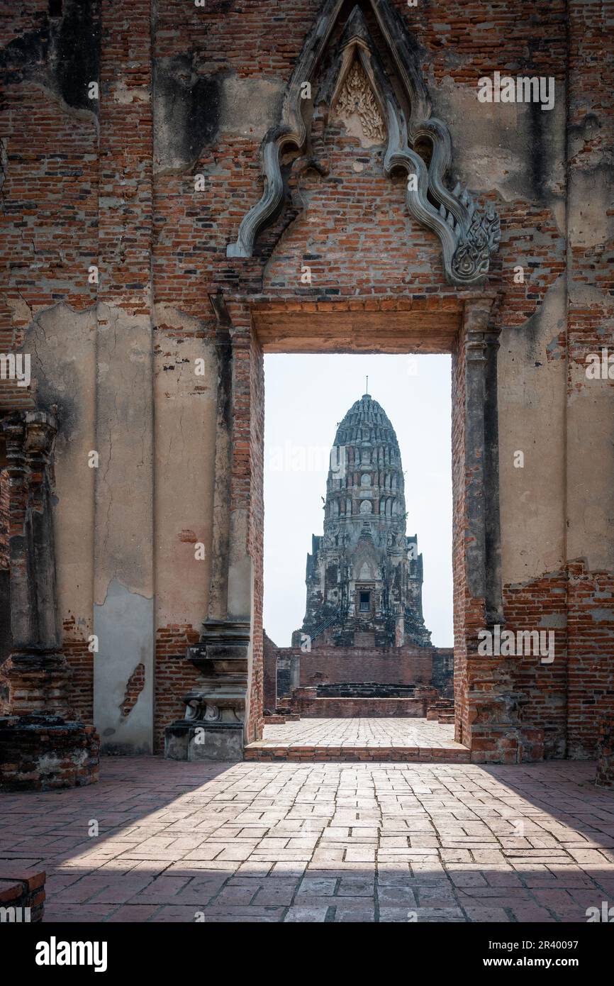 Temple de prang. Atthuya est une ville en Thaïlande à environ 80 km au nord de Bangkok. C'était la capitale du Royaume de Siam Banque D'Images