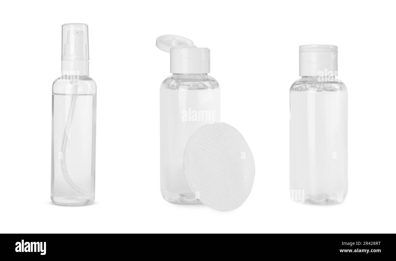 Set avec des bouteilles d'eau de nettoyage micellaire sur fond blanc Banque D'Images