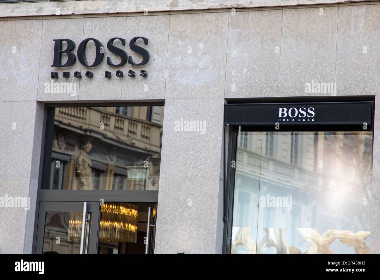 Bordeaux , Aquitaine France 05 19 2023 Hugo Boss enseigne logo et texte marque boutique