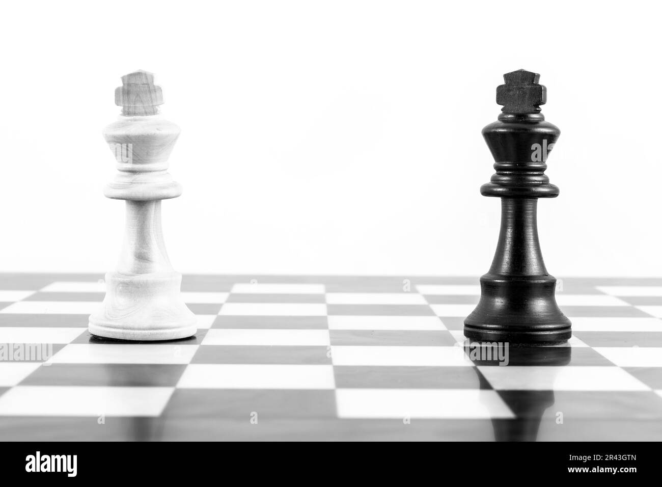 Concept pour challange avec un élégant style Stauton pièces des échecs Banque D'Images