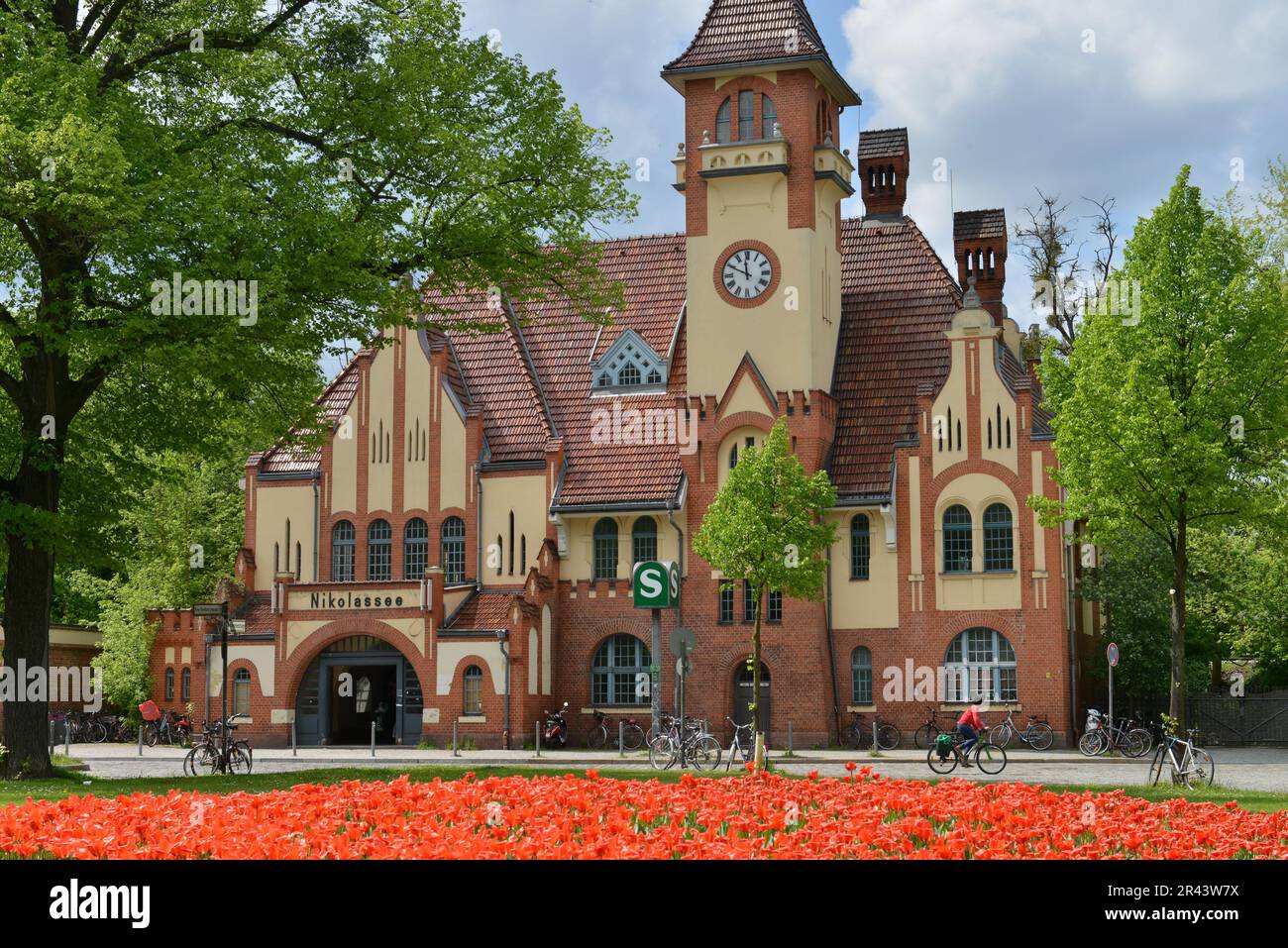 Gare de S-Bahn Nikolassee, Hohenzollernplatz, Nikolassee, Zehlendorf, Berlin, Allemagne Banque D'Images