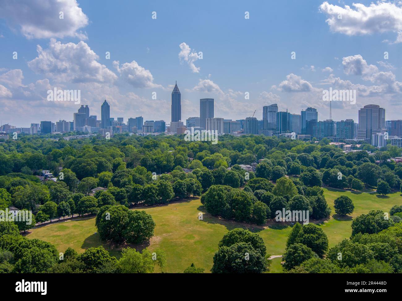L'horizon d'Atlanta, Géorgie, par une journée ensoleillée Banque D'Images