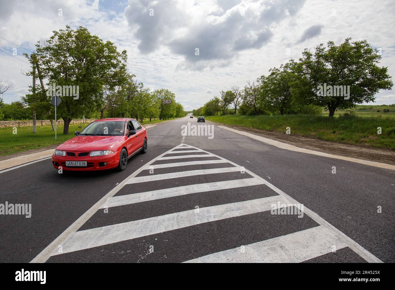 Bulboaca, Moldavie - 25 mai 2023 : la route Chisinau - Bender, près du village de Bulboaca Banque D'Images