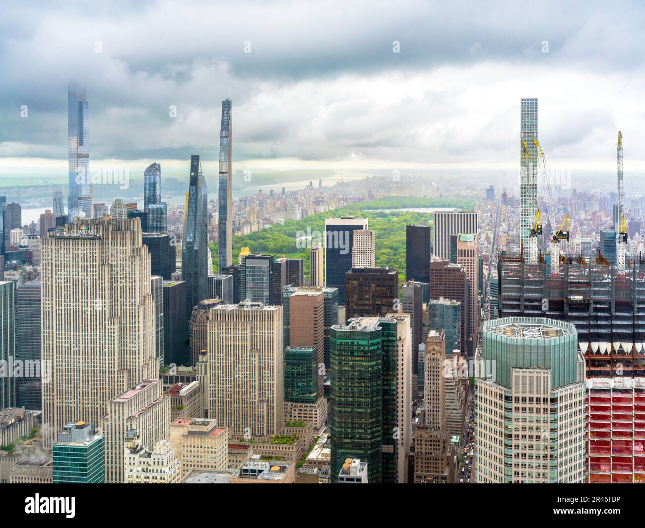 Central Park comme vu de Summit , One Vanderbilt, observation Skyscraper plate-forme miroir intérieur attraction architecturale pour voir Manhattatans Skyli Banque D'Images
