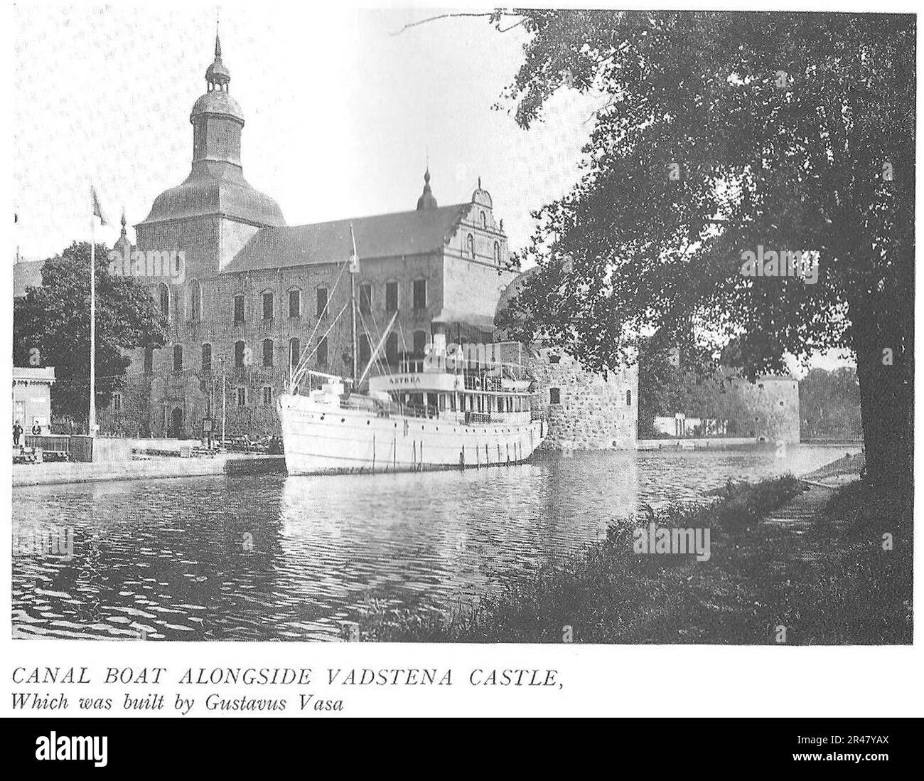 La Suède inconnu 166 bateau le long du Canal le château de Vadstena Banque D'Images