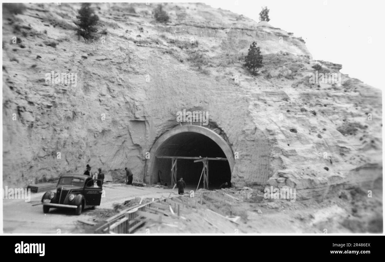 Tunnel à l'extrémité supérieure sur ^3 Summit Road Banque D'Images