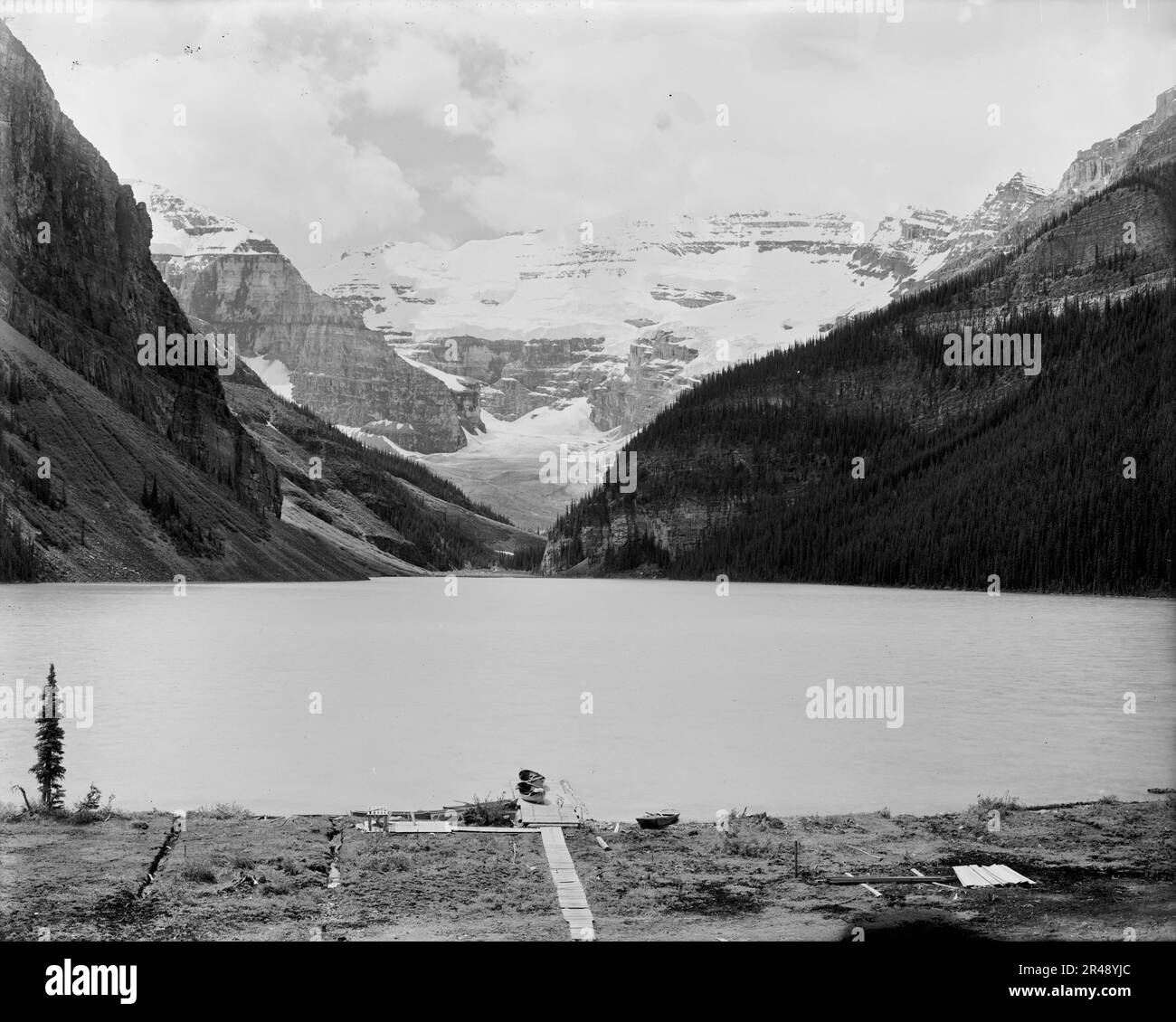 Lake Louise depuis le chalet, Lake Louise et les environs, Alberta, Canada, entre 1900 et 1910. Banque D'Images