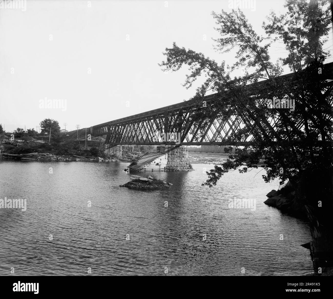 Black River Falls, Wisconsin, passage à niveau, entre 1880 et 1899. Banque D'Images