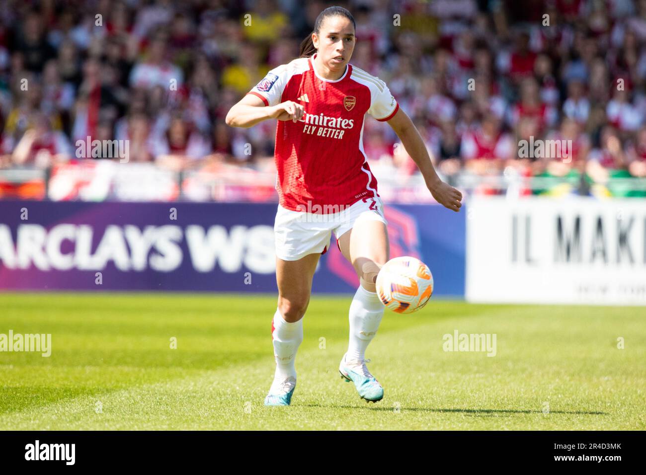 Rafaelle Souza (2 Arsenal) en action pendant le match Barclays FA Womens Super League entre Arsenal et Aston Villa à Meadow Park à Londres, en Angleterre. (Liam Asman/SPP) crédit: SPP Sport presse photo. /Alamy Live News Banque D'Images