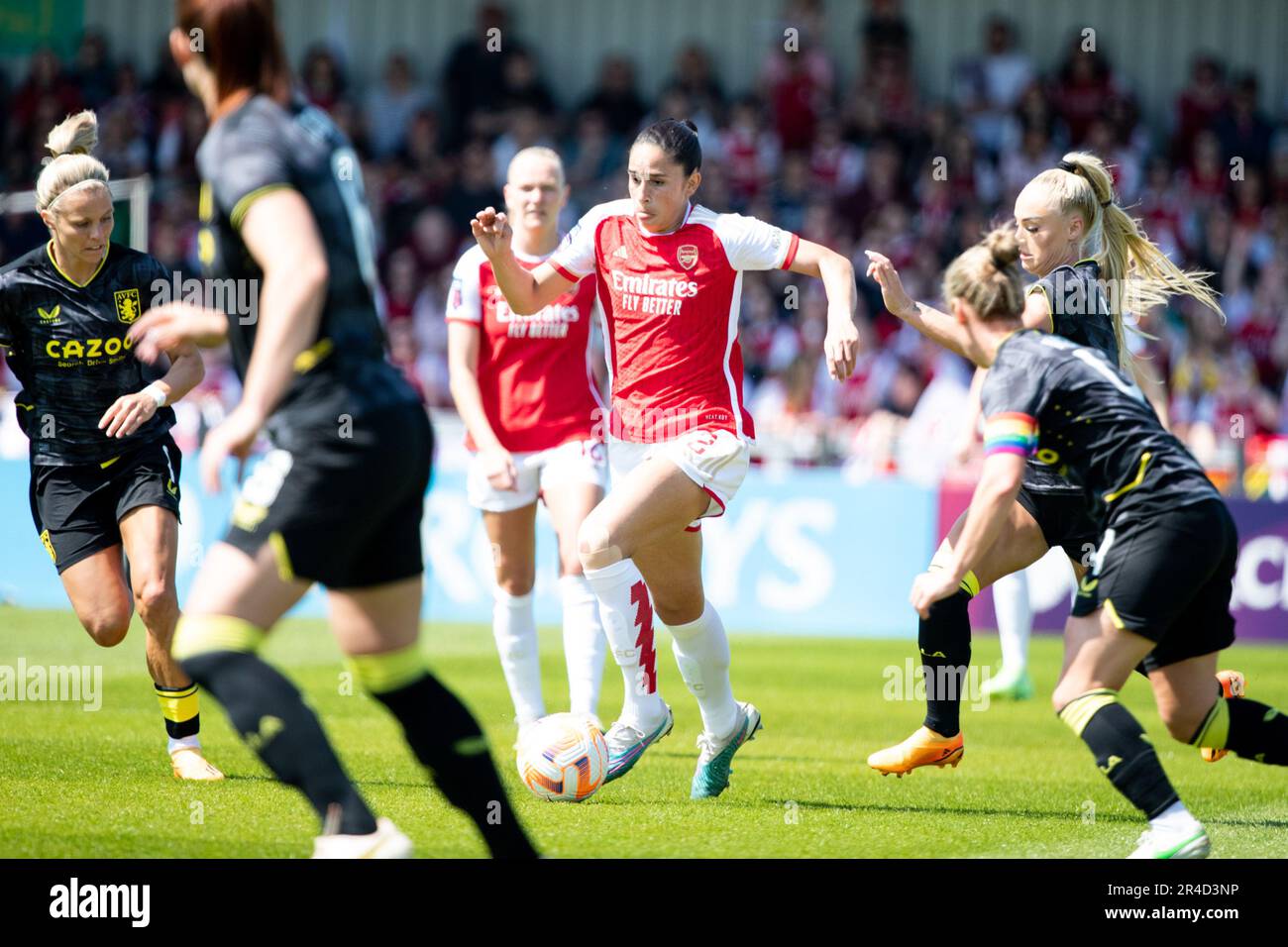 Rafaelle Souza (2 Arsenal) en action pendant le match Barclays FA Womens Super League entre Arsenal et Aston Villa à Meadow Park à Londres, en Angleterre. (Liam Asman/SPP) crédit: SPP Sport presse photo. /Alamy Live News Banque D'Images