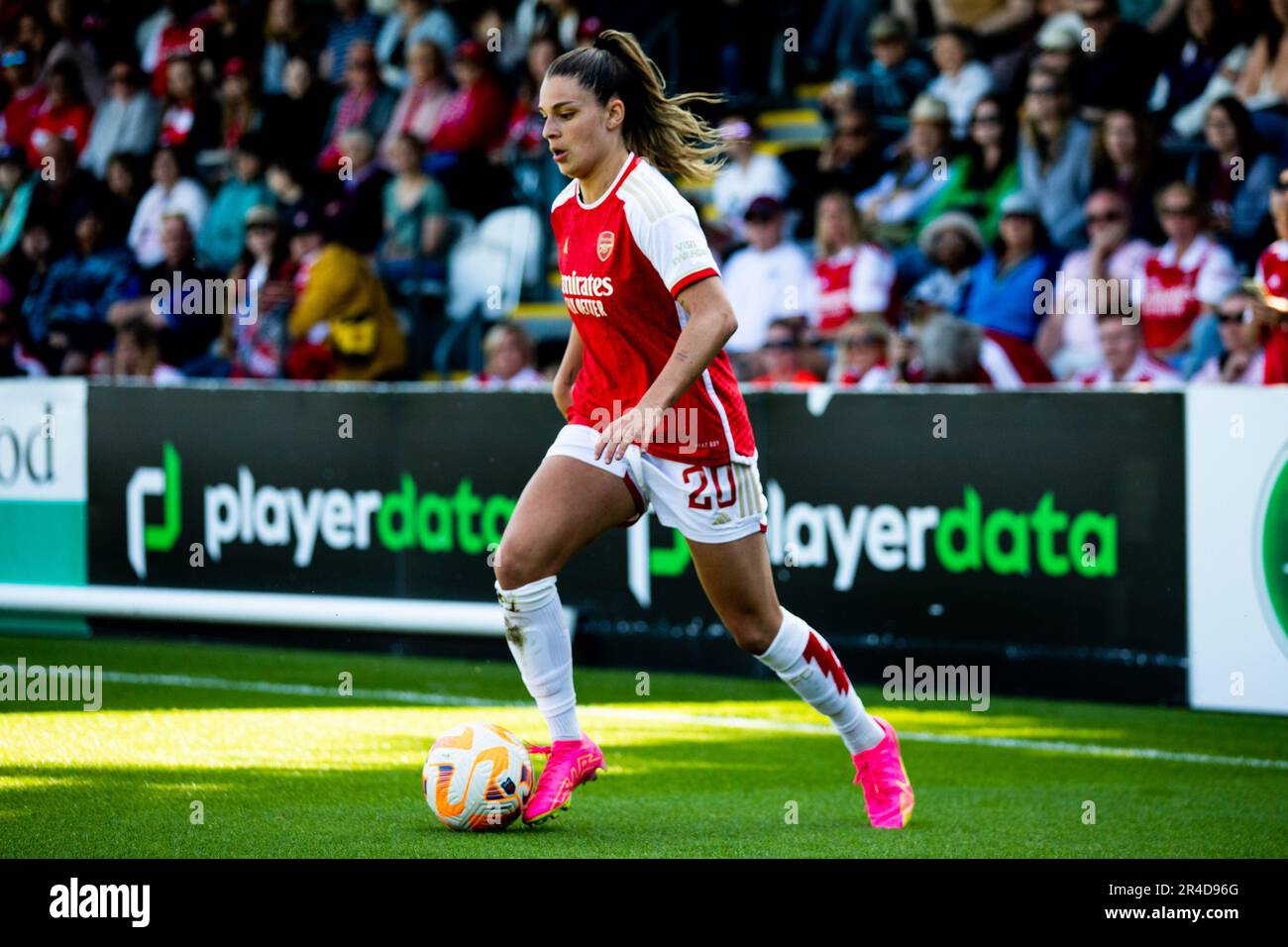 Giovana Queiroz (20 Arsenal) en action pendant le match de Barclays FA Womens Super League entre Arsenal et Aston Villa à Meadow Park à Londres, en Angleterre. (Liam Asman/SPP) crédit: SPP Sport presse photo. /Alamy Live News Banque D'Images