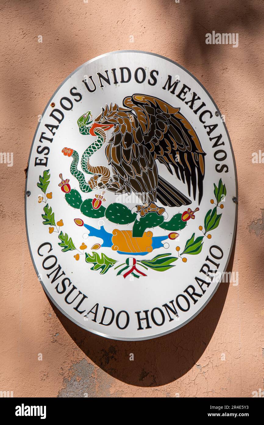 Consulat honoraire du Mexique signe de métal ovale à Tallinn, Estonie Banque D'Images