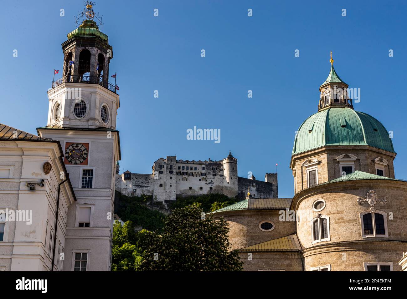 Cathédrale et résidence à la Residenzplatz de Salzbourg, Autriche Banque D'Images