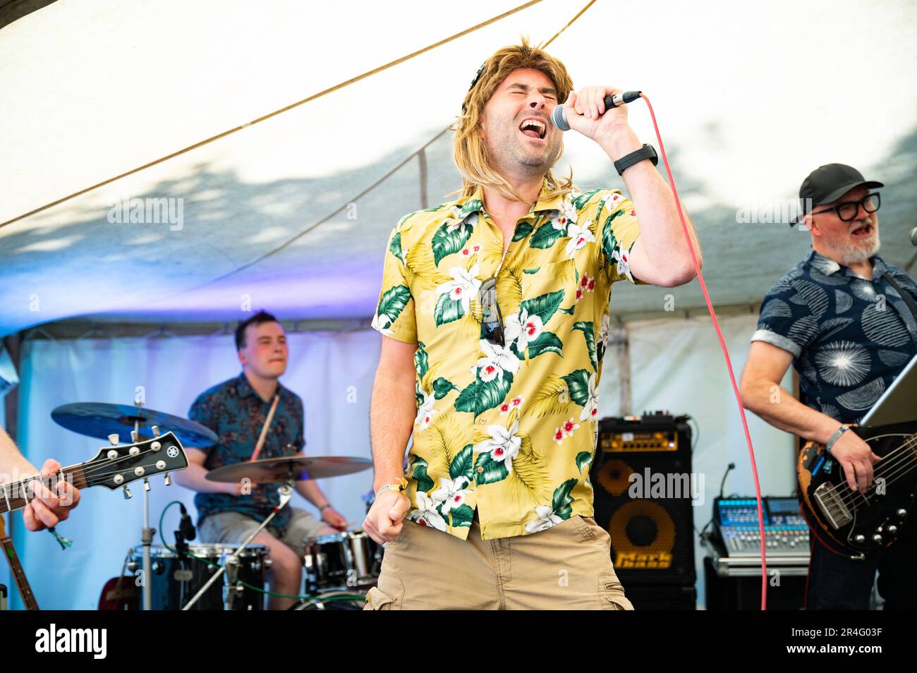 Warrington, Royaume-Uni. 27th mai 2023. Les festivaliers ont été élés le jour 1 du Festival 2023 de la semaine de la NBHD de Warrington, crédit : Gary Mather/Alamy Live News Banque D'Images