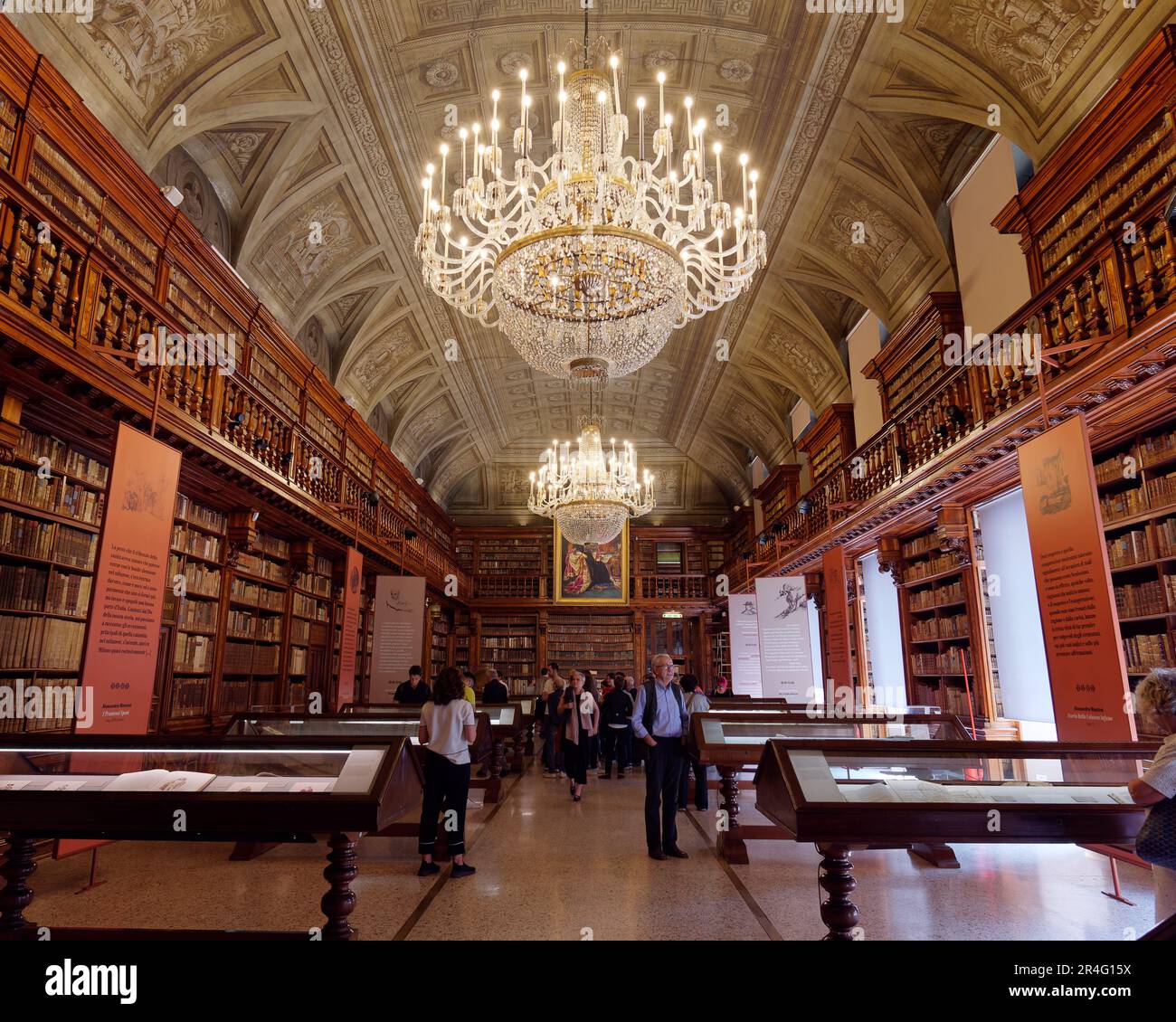 Bibliothèque à l'intérieur de la Pinacoteca di Brera (Galerie d'art de Brera), quartier de Brera, ville de Milan, région Lombardie, Italie Banque D'Images