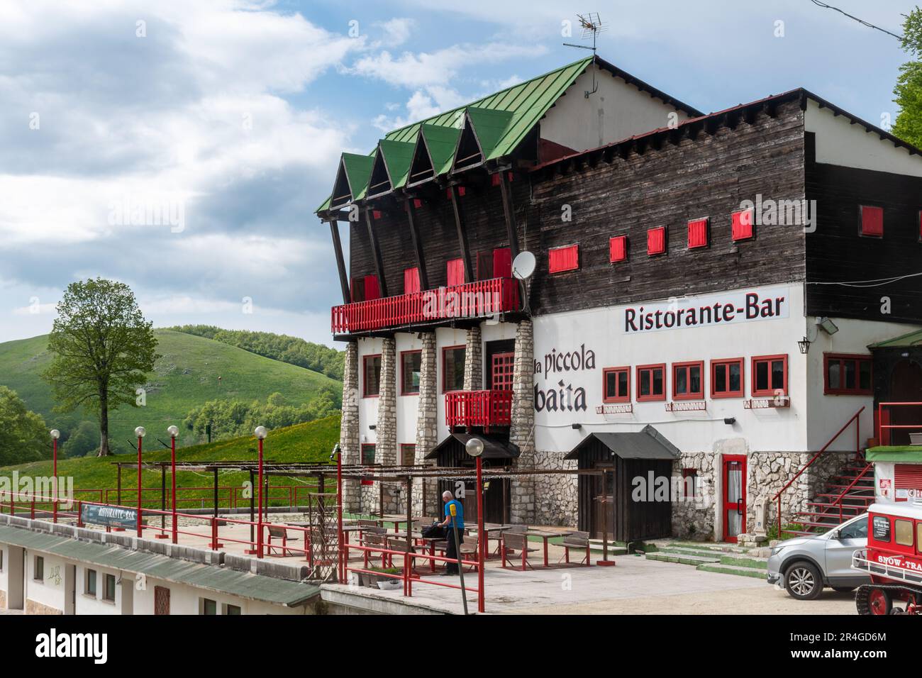 Hotel la Piccola Baita, dans la station de ski italienne de Terminillo dans les montagnes Apennine, Italie, Europe, en mai Banque D'Images