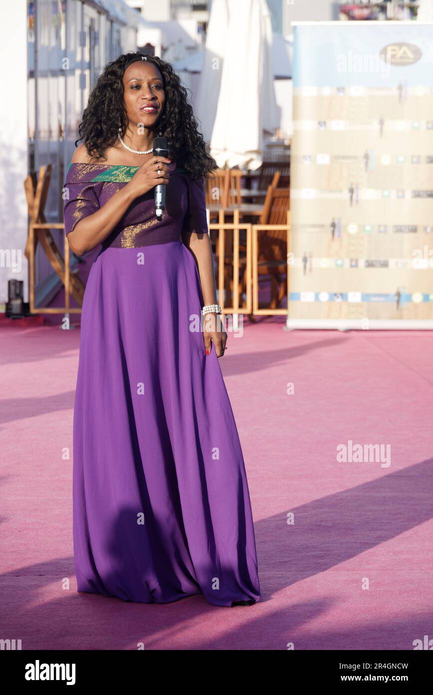 Cannes, France. 25th mai 2023. Alizé Utteryn participe au cocktail organisé par l'ambassade du Nigéria en France au Pavillon Africain Banque D'Images