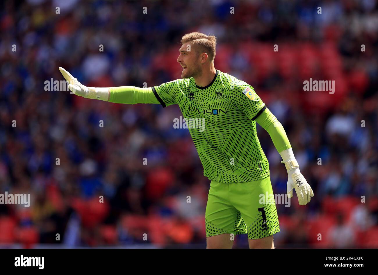 Carlisle United Goalkeeper Tomas Holy lors de la finale de deux matchs de la Sky Bet League au stade Wembley, Londres. Date de la photo: Dimanche 28 mai 2023. Banque D'Images