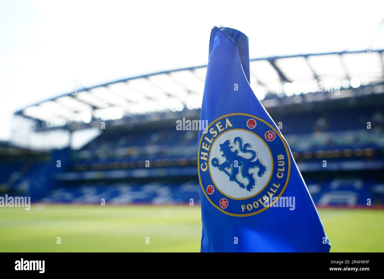 Vue sur un drapeau de Chelsea avant le match de la Premier League à Stamford Bridge, Londres. Date de la photo: Dimanche 28 mai 2023. Banque D'Images