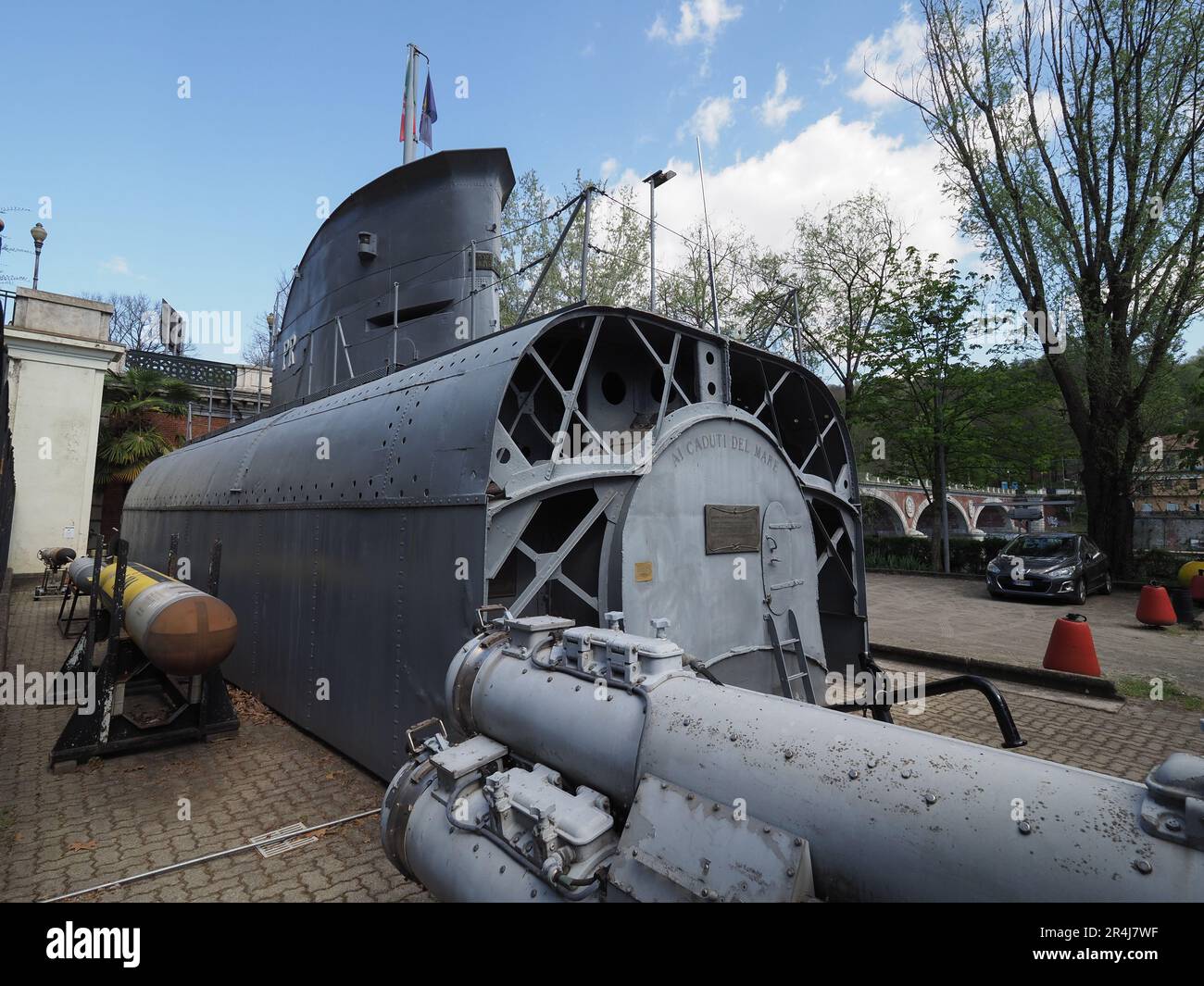 TURIN, ITALIE - VERS AVRIL 2023: Andrea Provana u-boat relique à l'association nationale des marins Banque D'Images