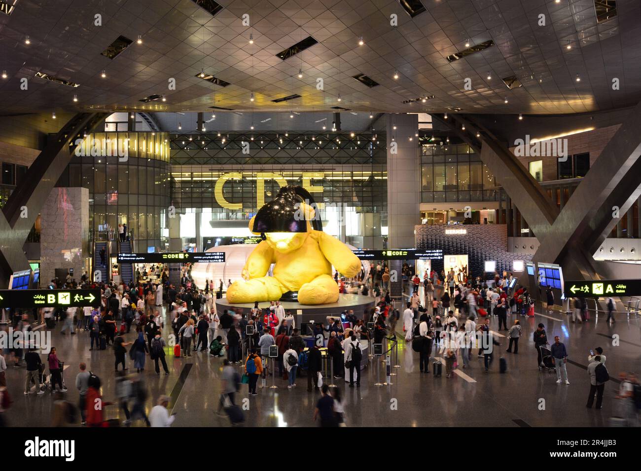 Sculpture de l'ours de lampe. Aéroport international de Hamad. Doha. Qatar Banque D'Images