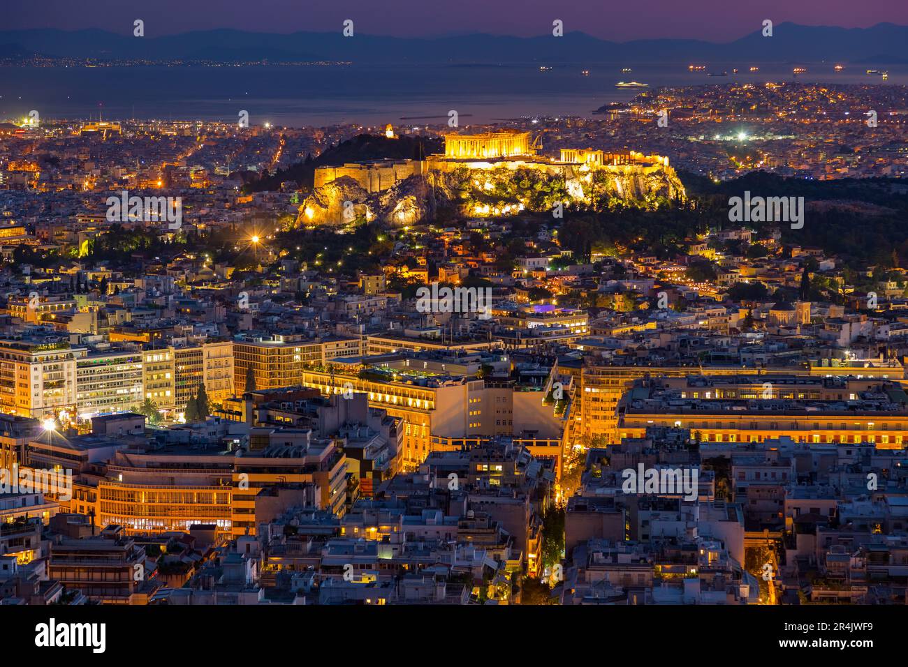 Vue aérienne sur Athènes, Grèce au coucher du soleil Banque D'Images