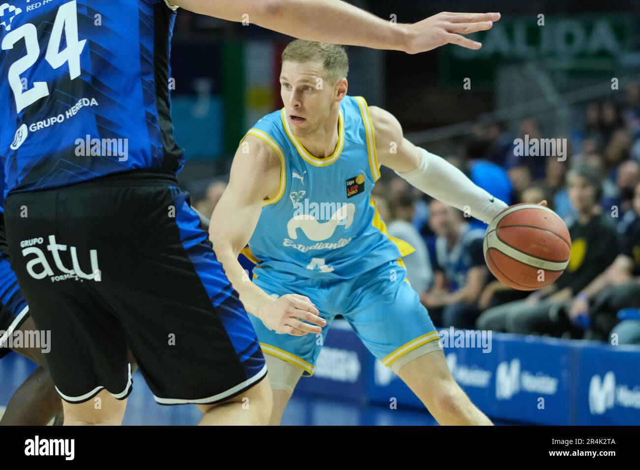 Madrid, Espagne. 28th mai 2023. Paul Jorgensen joueur de Movistar Estudiantes vu en action pendant le deuxième match de l'ACB Play OFF promotion entre Movistar Estudiantes et Hereda San Pablo au WiZink Center. Victoire pour Hereda San Pablo 89-102 crédit: SOPA Images Limited/Alay Live News Banque D'Images