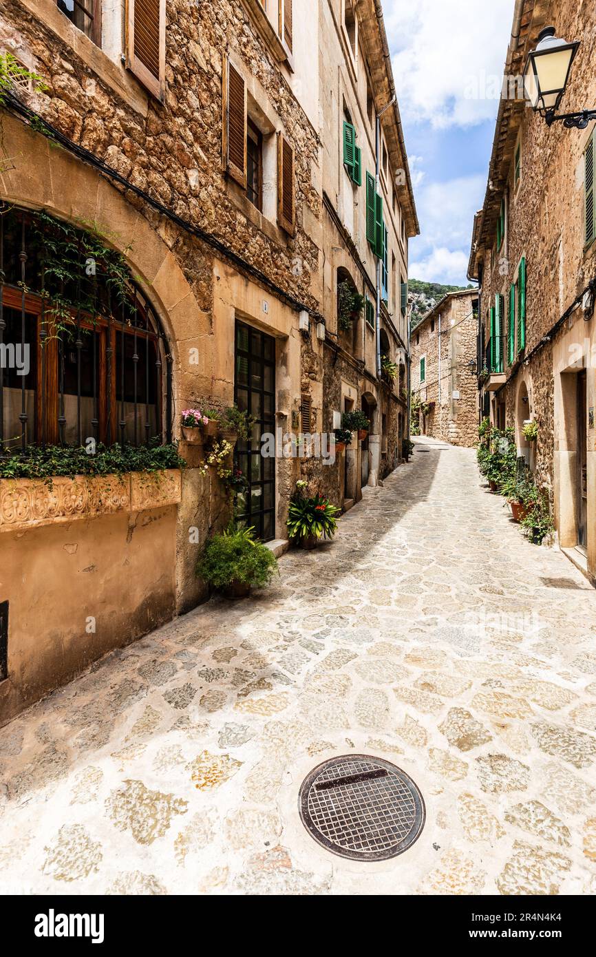 Rue dans la vieille ville de Majorque, Alcudia Banque D'Images