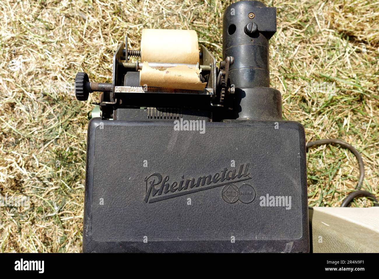 Anciennes calculatrices Rheinmetall jetées Banque D'Images