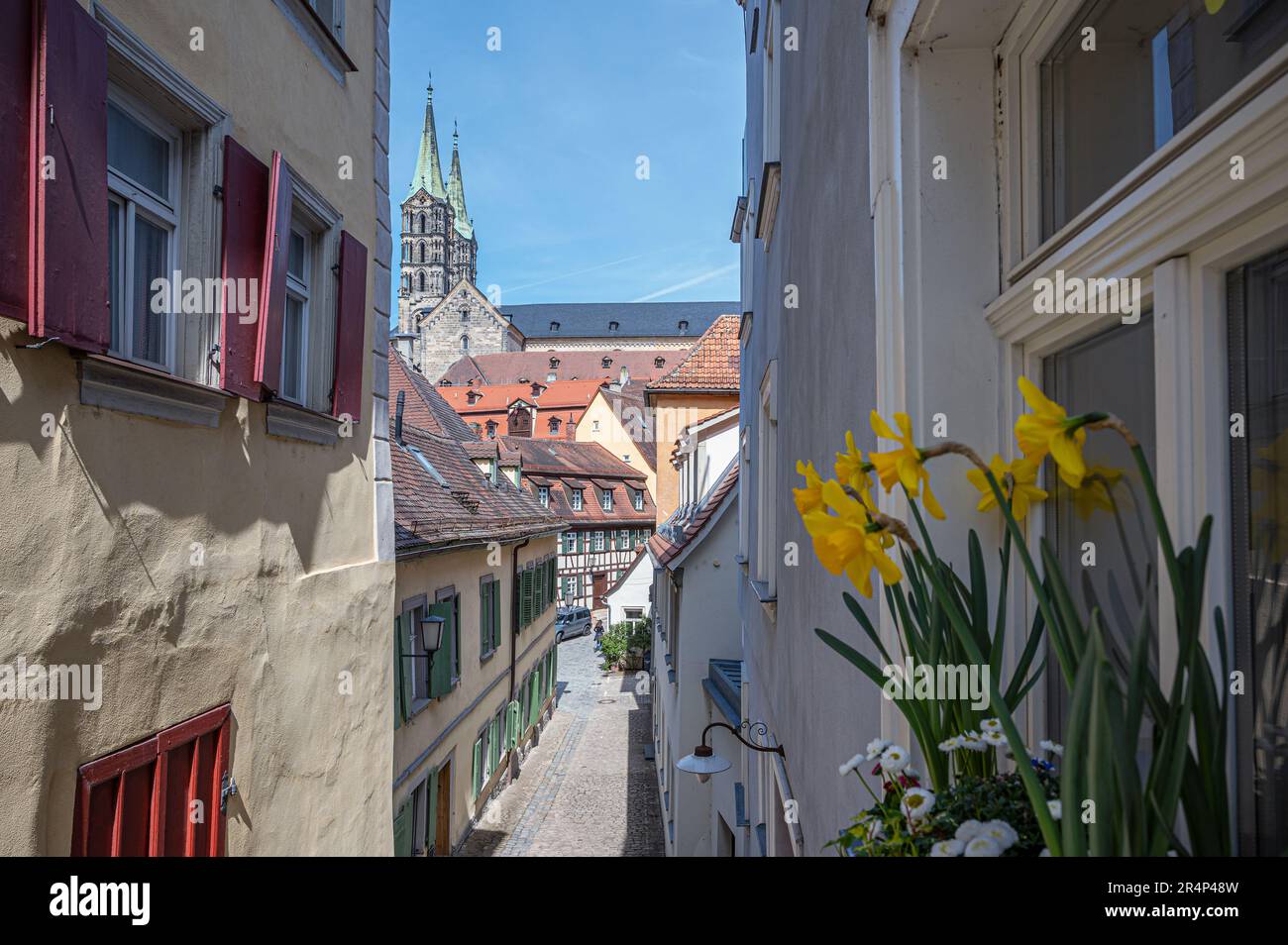 Vue sur l'église depuis la rue à Bamberg, Allemagne Banque D'Images