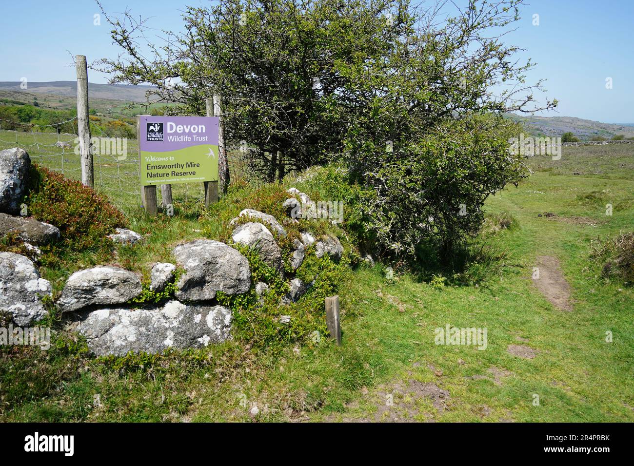Emsworthy Mire, Royaume-Uni - 2023 mai : entrée à la ferme ancienne abandonnée d'Emsworthy Mire à Dartmoor, qui fait partie du Devon Wildlife Trust Banque D'Images