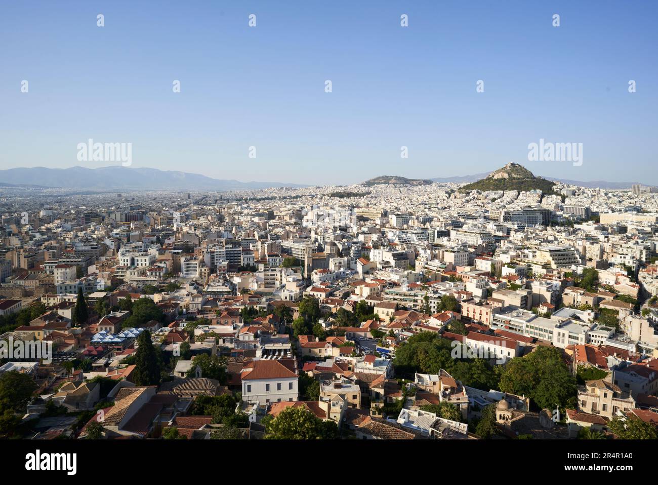 Athènes, Grèce, vue de l'Acropole, montrant le mont Lycabette. Banque D'Images
