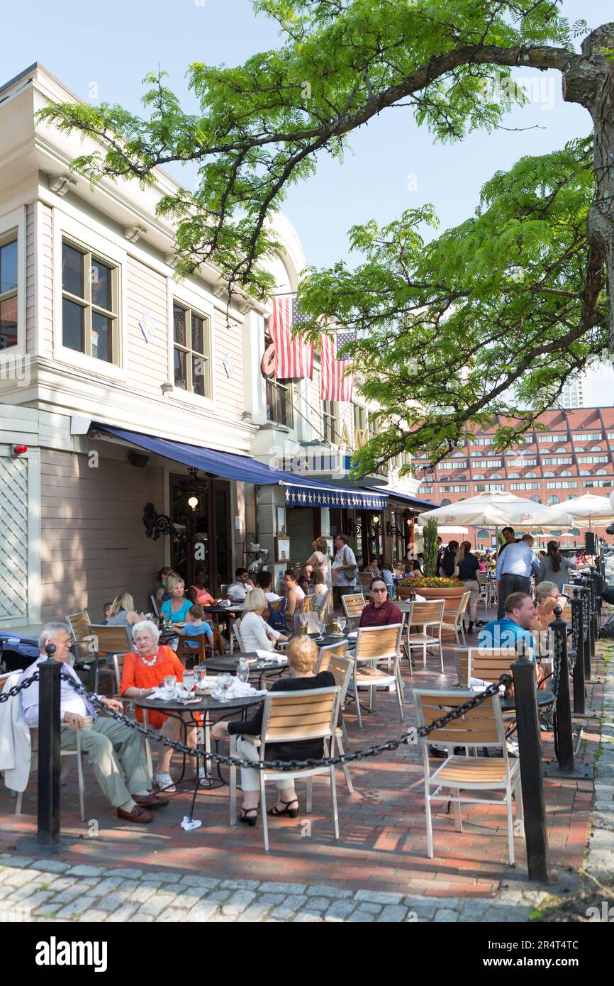 États-Unis, Massachusetts, Boston, scène de rue à l'extérieur du restaurant Boston. Banque D'Images
