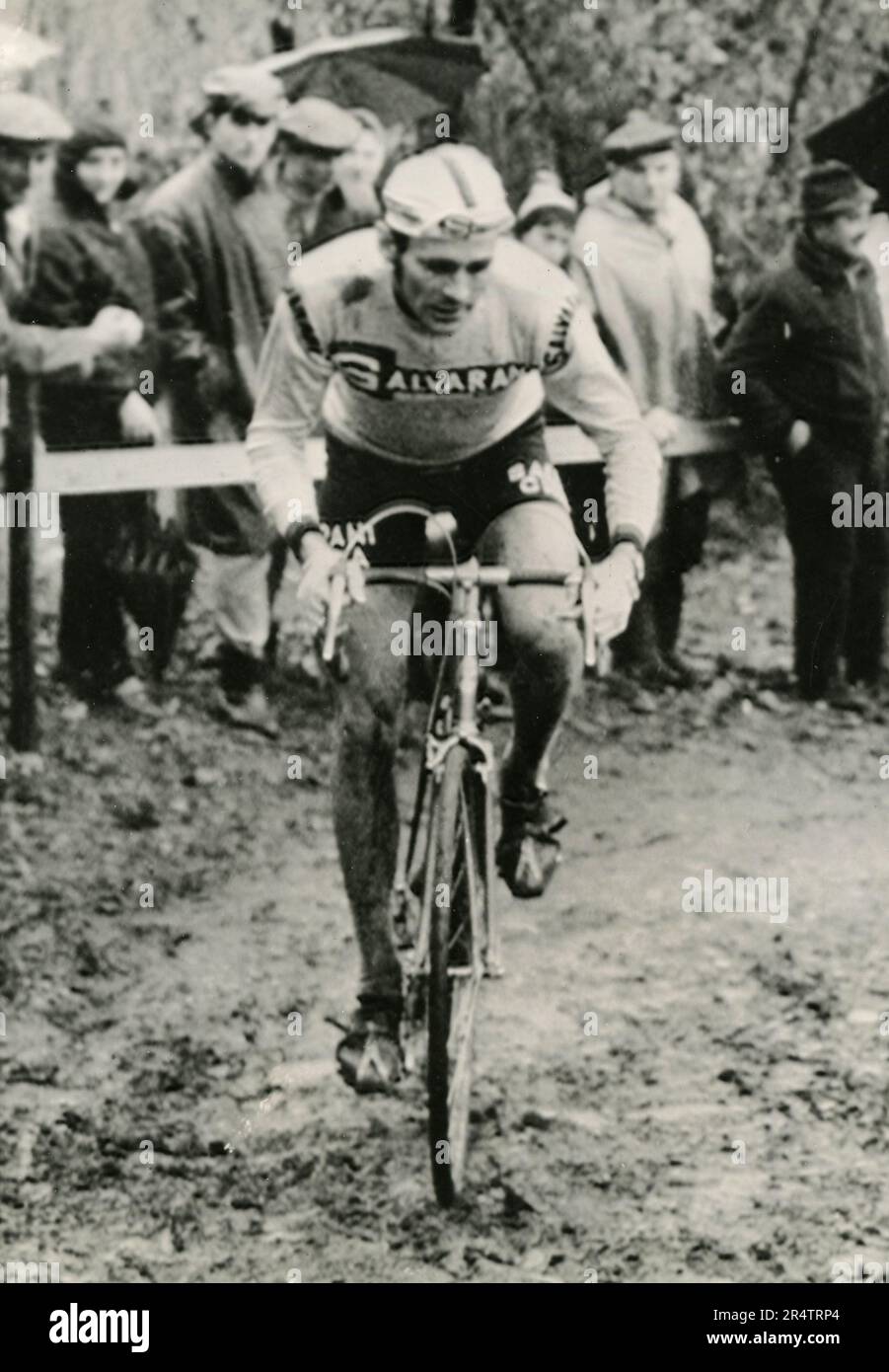 Le coureur cycliste italien Felice Gimondi au Paris-Roubaix, France 1966 Banque D'Images
