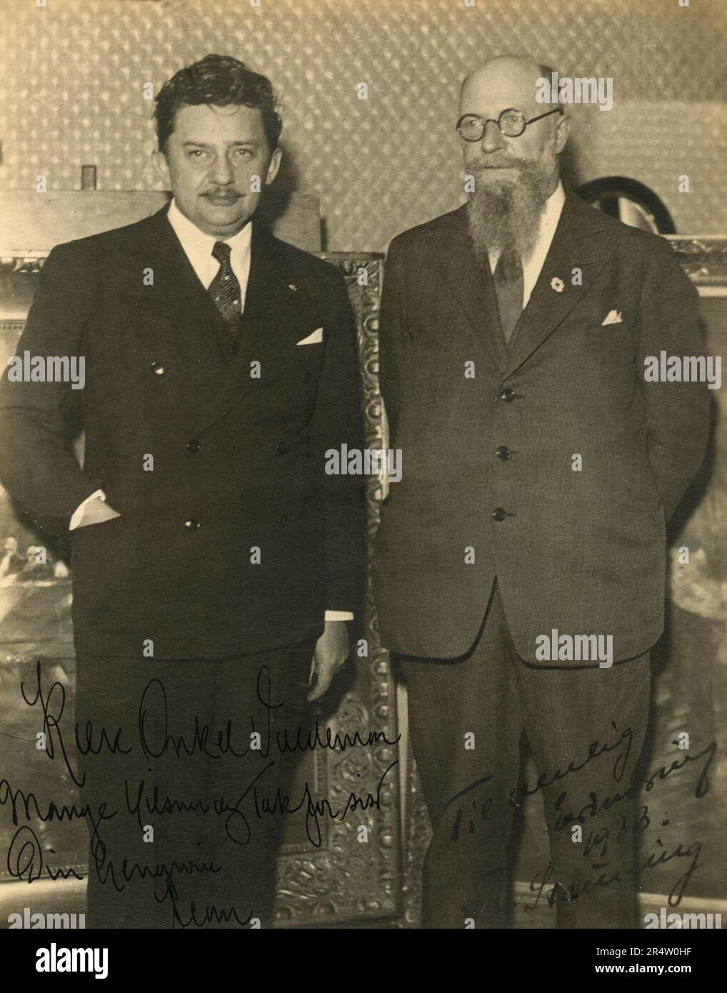 Homme politique danois et Premier ministre Thorvald Stauning (à droite), Danemark 1930s Banque D'Images
