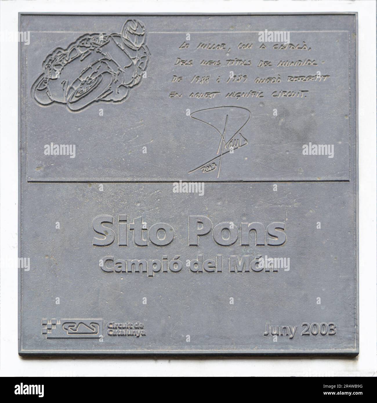 MONTMELLO, ESPAGNE-4 JUIN 2021: Plaque commémorative du Sito Pons sur le circuit de Barcelone-Catalunya Banque D'Images