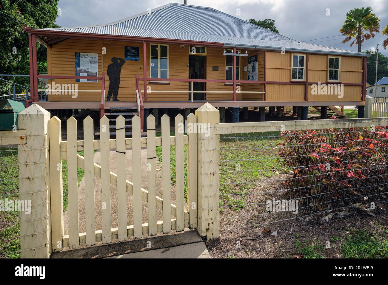 Un ancien bureau de poste et une station télégraphique qui est maintenant un musée à Cardwell, Queensland, Australie Banque D'Images