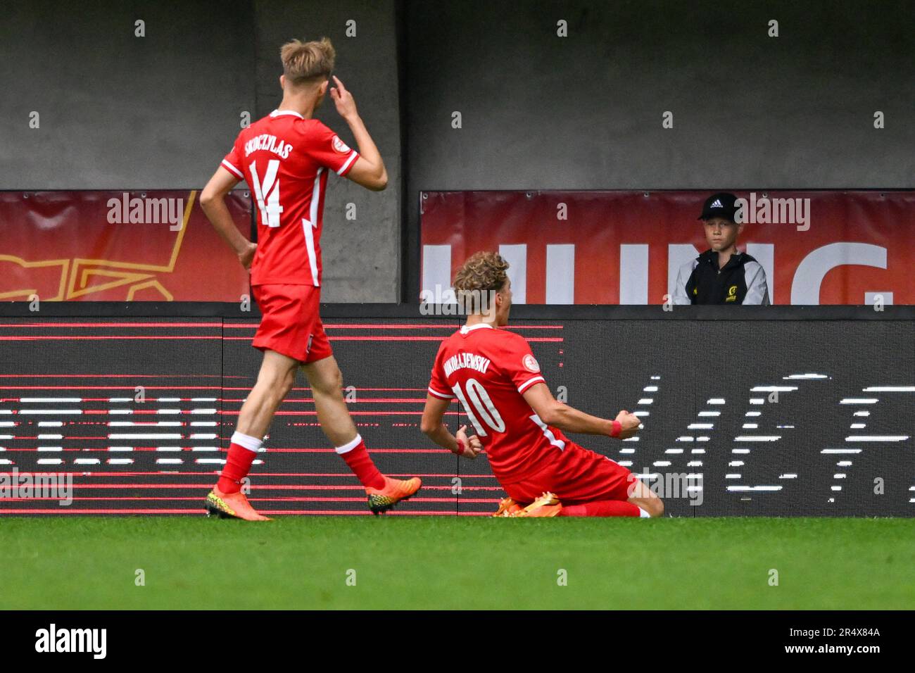 Felcsut, Hongrie. 30th mai 2023. Pologne U17's Daniel Miko?ajewski a marqué le but 1-0 pendant la phase de qualification Championnat des moins de 17 ans Hongrie 2023 match de football Pologne U17 vs. Allemagne U17 au stade Pancho Arena à Felcsut, Hongrie, 30rd de mai 2023 crédit: Live Media Publishing Group/Alay Live News Banque D'Images