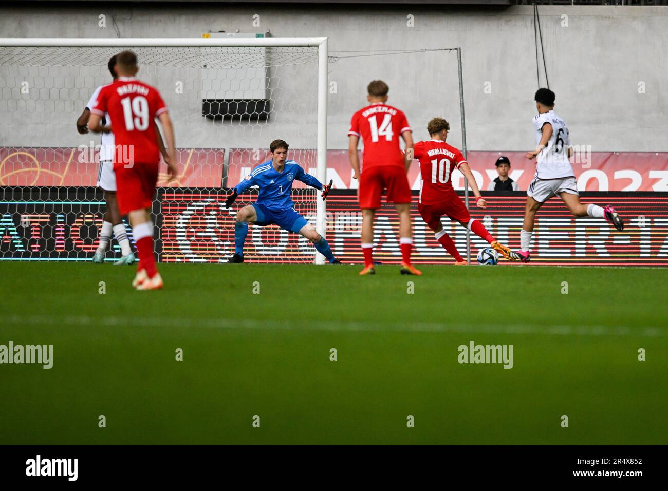 Felcsut, Hongrie. 30th mai 2023. Pologne U17's Daniel Miko?ajewski en action pendant la phase de qualification Championnat des moins de 17 ans Hongrie 2023 match de football Pologne U17 vs. Allemagne U17 au stade Pancho Arena à Felcsut, Hongrie, 30rd de mai 2023 crédit: Live Media Publishing Group/Alay Live News Banque D'Images