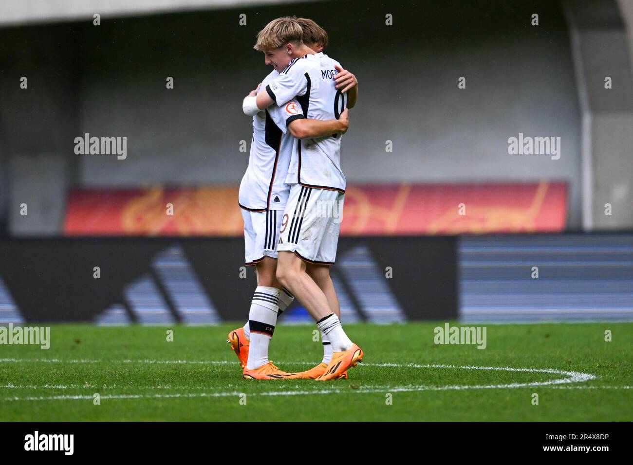 Felcsut, Hongrie. 30th mai 2023. Allemagne U17's Max Moerstedt fait équipe à la fin de la phase de qualification Championnat des moins de 17 ans Hongrie 2023 match de football Pologne U17 vs Allemagne U17 au stade Pancho Arena à Felcsut, Hongrie, 30rd de mai 2023 crédit: Live Media Publishing Group/Alay Live News Banque D'Images