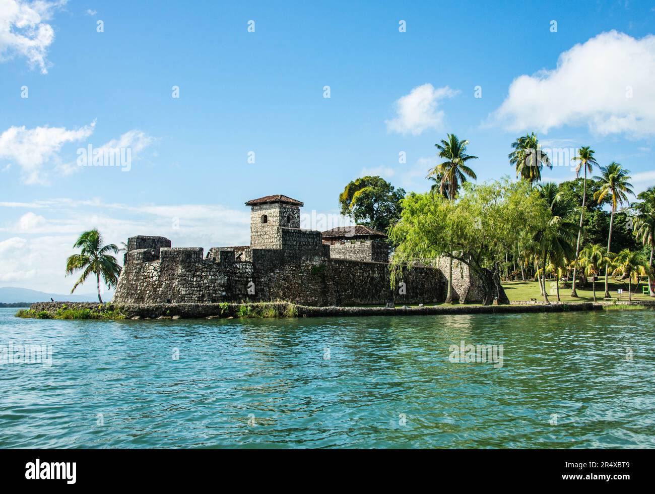 Château de San Felipe de Lara sur le lac Izabal, Rio Dulce, Guatemala Banque D'Images