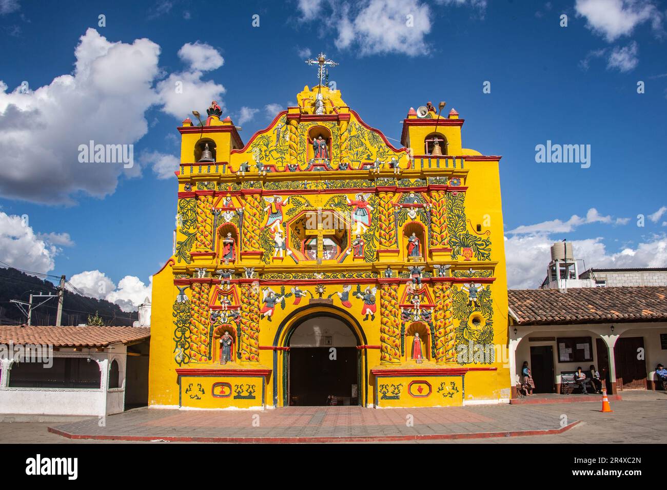 L'église colorée de San Andrés Xecul, Totonicapán, Guatemala Banque D'Images
